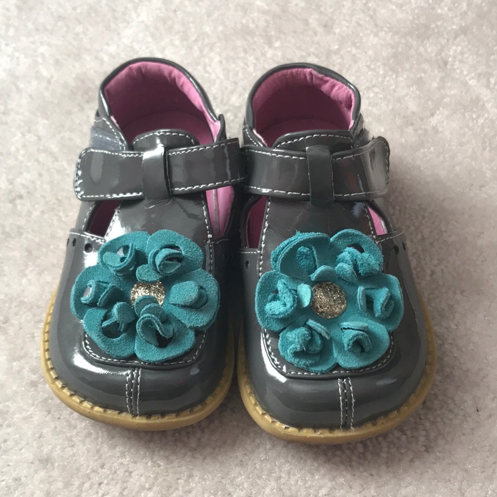 Livie & Luca Size 7